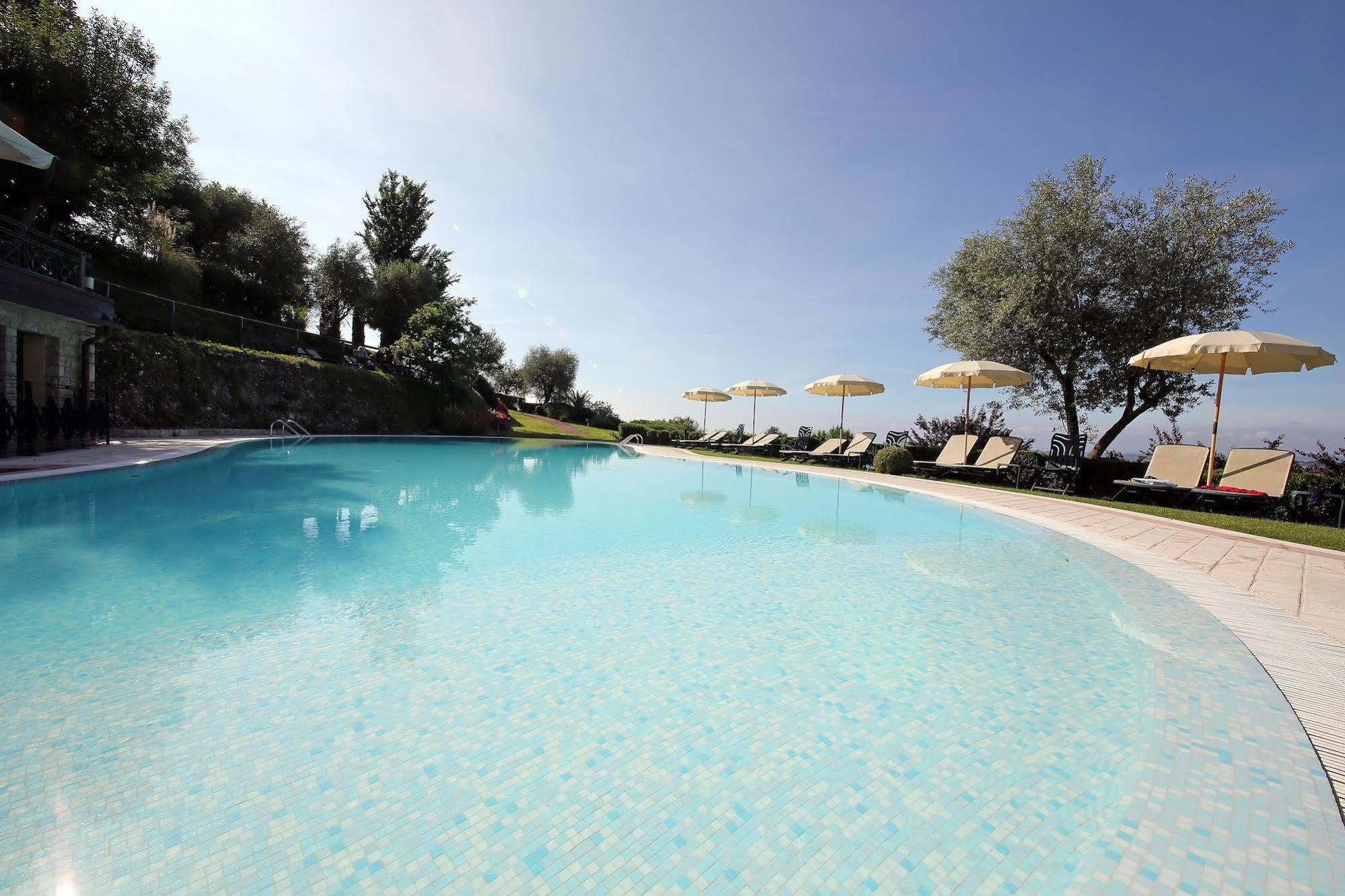 Appartamenti Borgo Gardone Riviera Luaran gambar