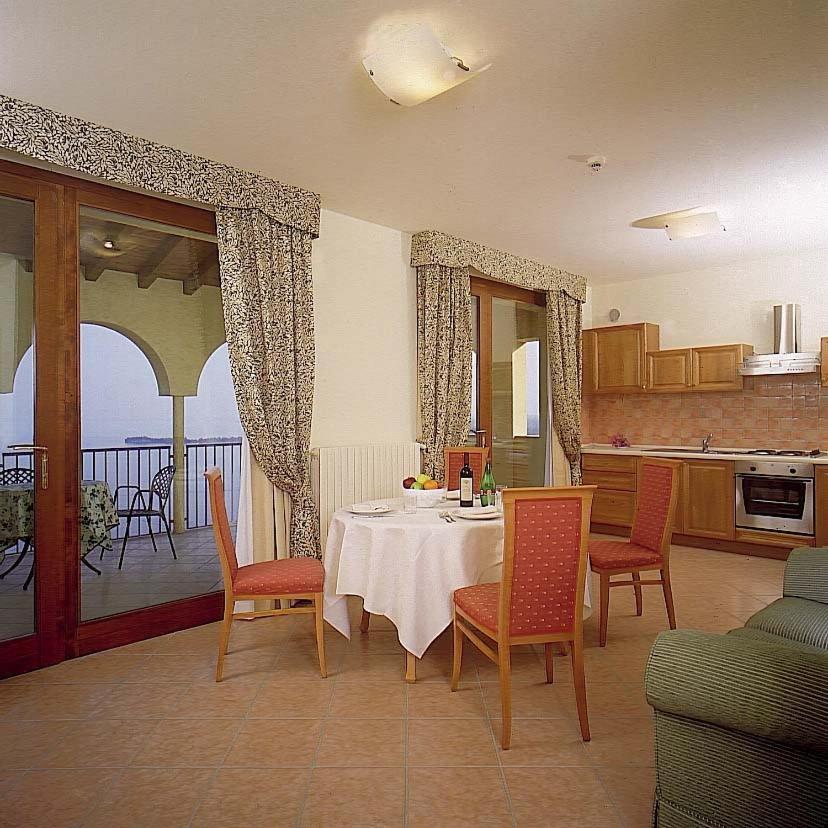Appartamenti Borgo Gardone Riviera Luaran gambar