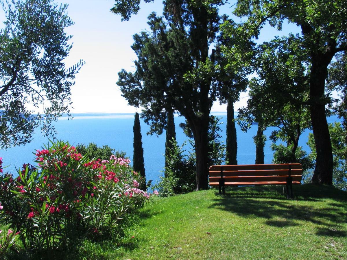 Appartamenti Borgo Gardone Riviera Luaran gambar