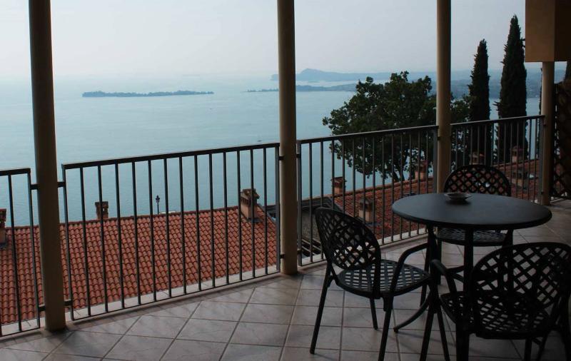 Appartamenti Borgo Gardone Riviera Luaran gambar